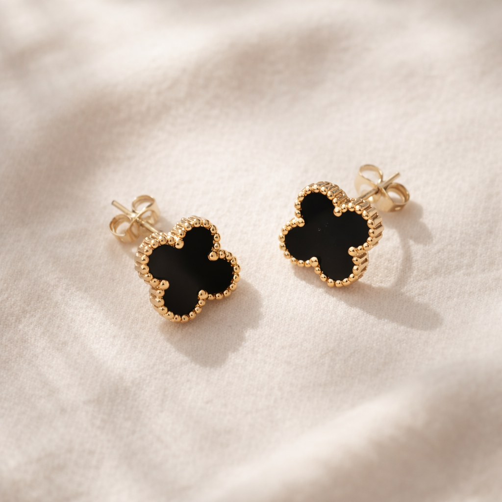 Noirva Clover Studs Earrings