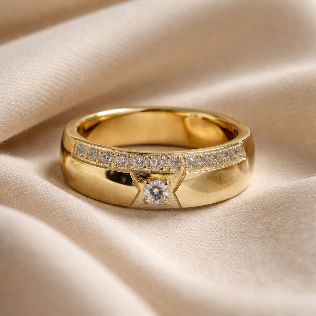 Stella Crest Ring