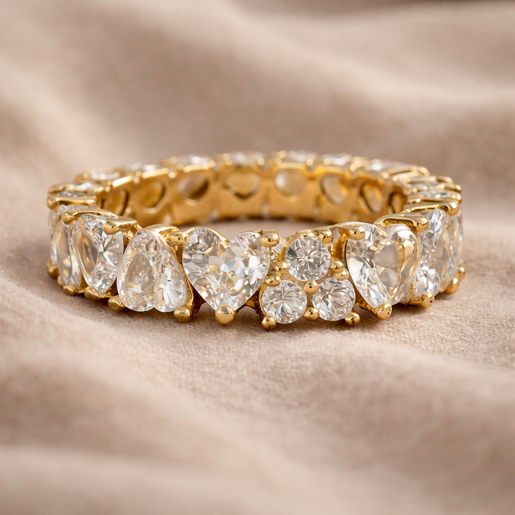 Amoura Heart Eternity Ring