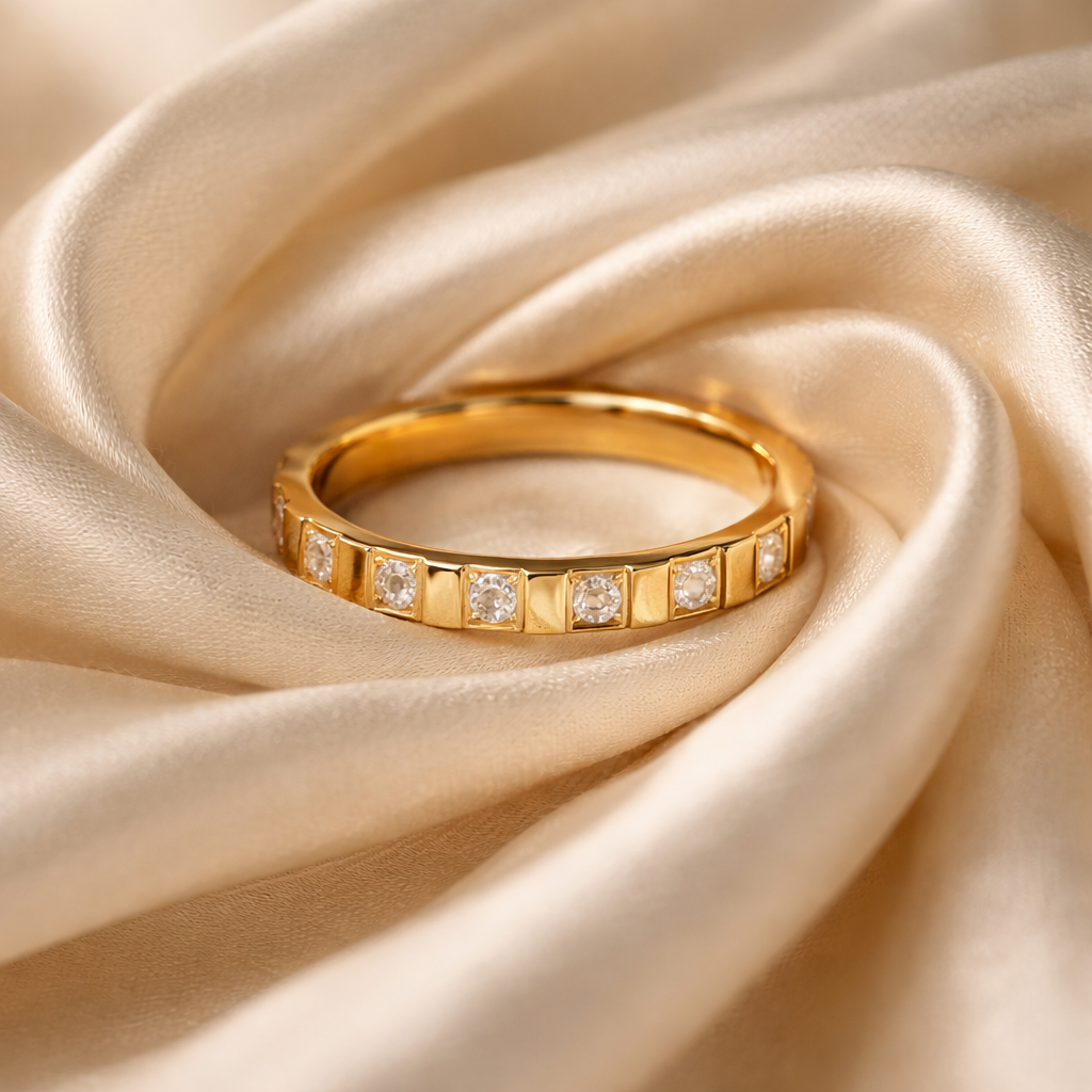 Elara Prism Band Ring