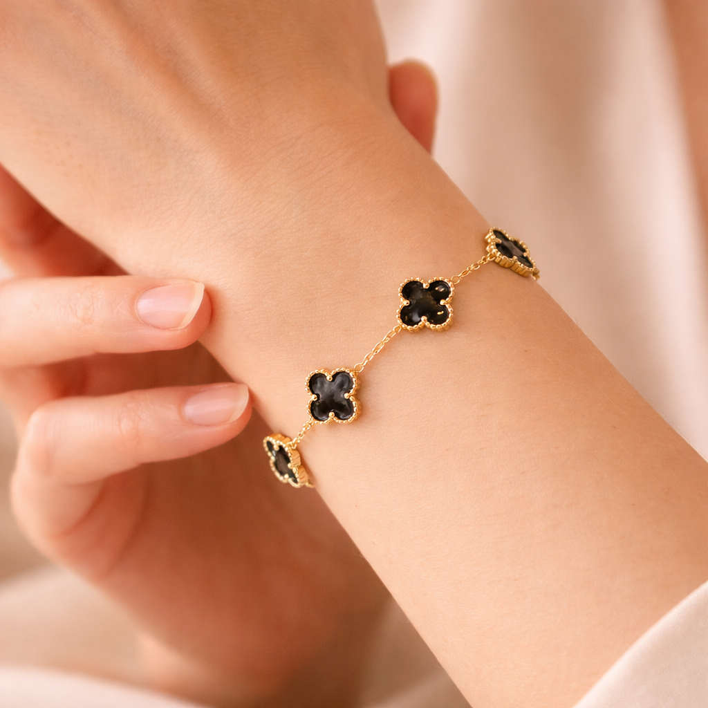 Noire Celeste Clover Bracelet