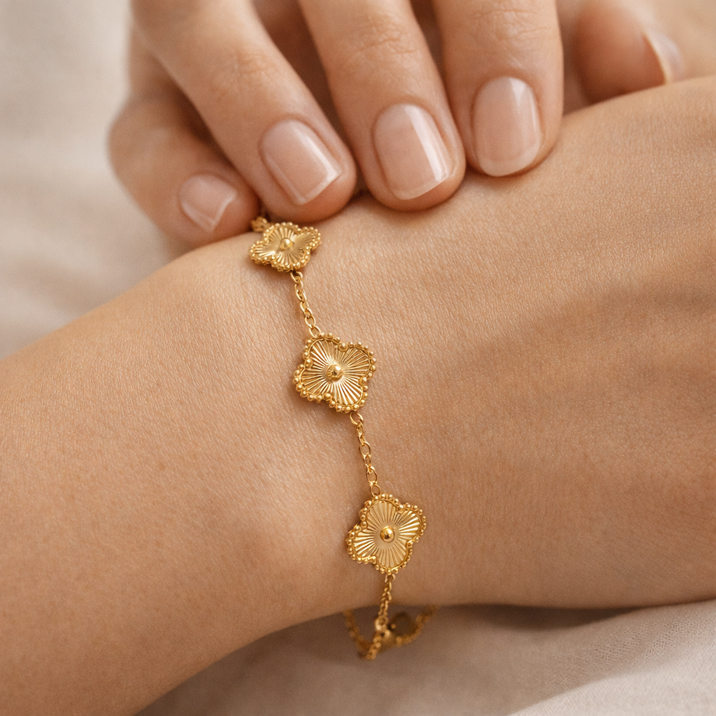 Elara Radiant Clover Bracelet