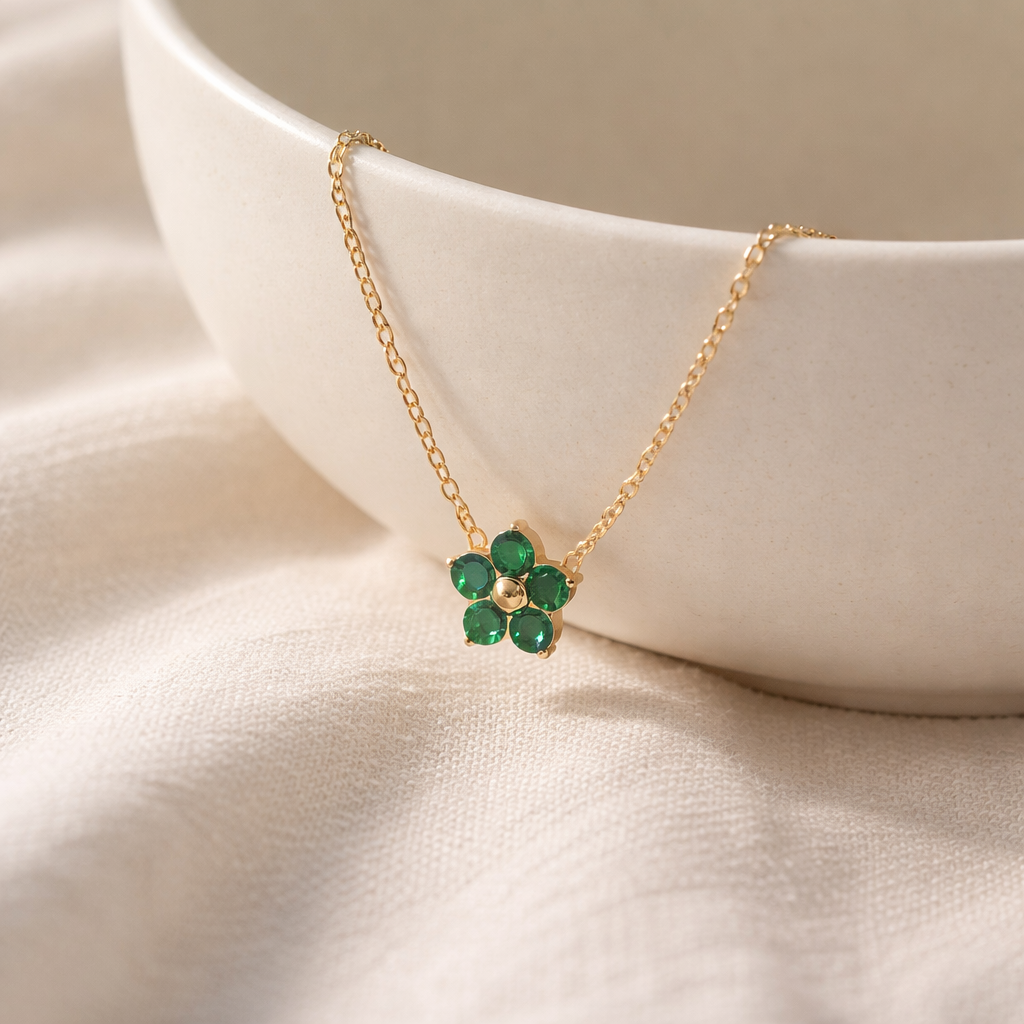 Verena Clover Necklace
