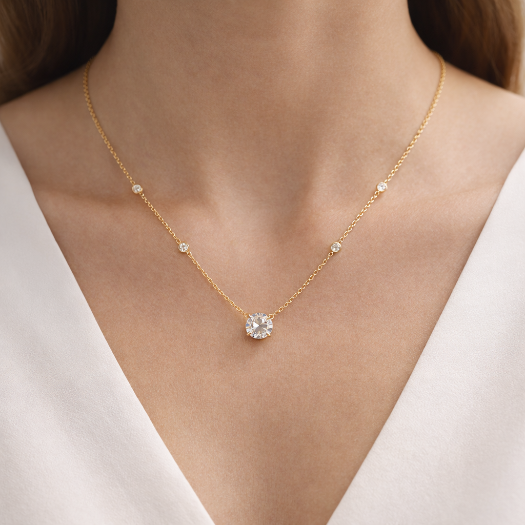 Solene Crystal Pendant Necklace