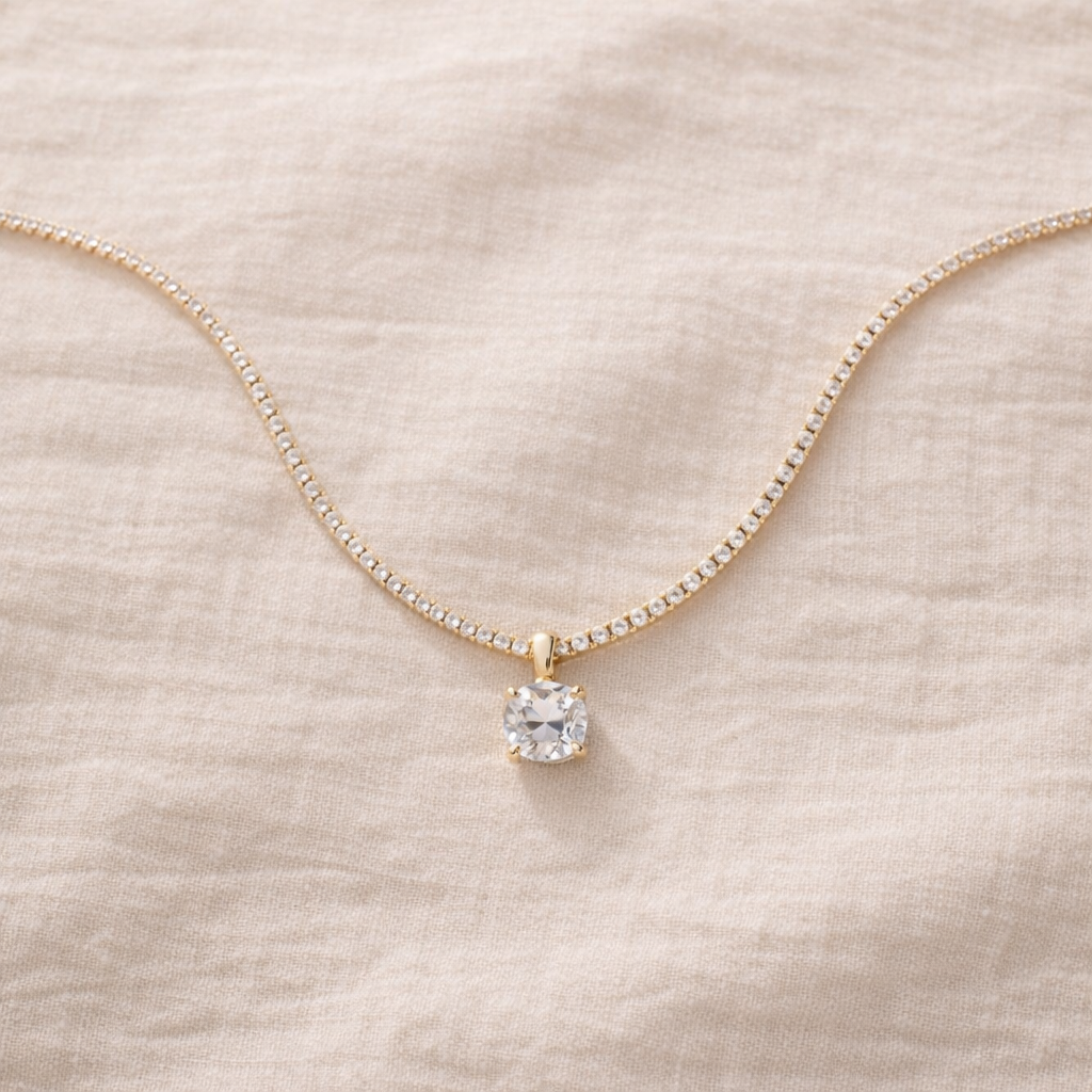 Lunara Solitaire Gold Necklace